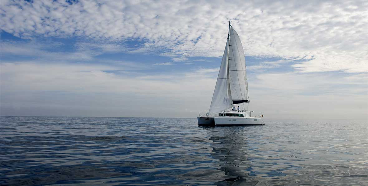 Banyan Tree Catamaran - arenatours.com