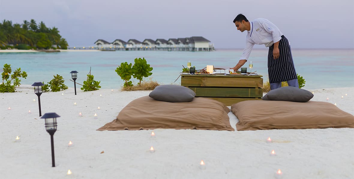 Centara Grand Island Resort Spa Maldives - arenatours.com