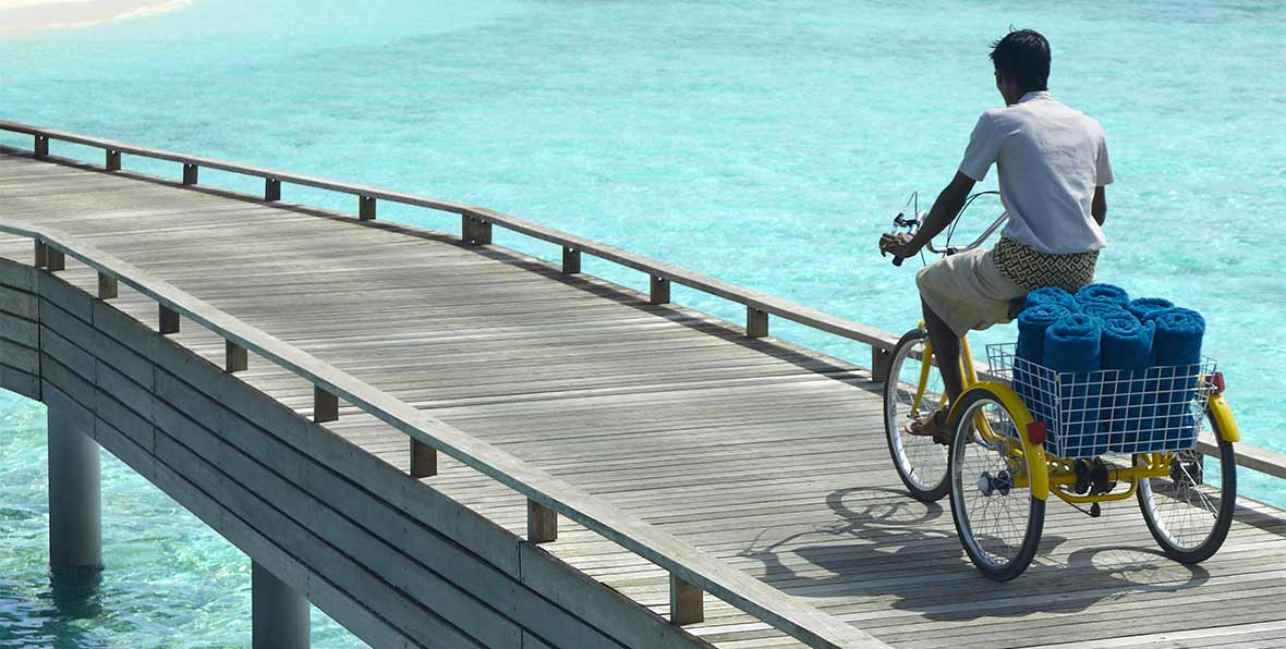 un paseo en bicicleta por Dusit Thani Maldives