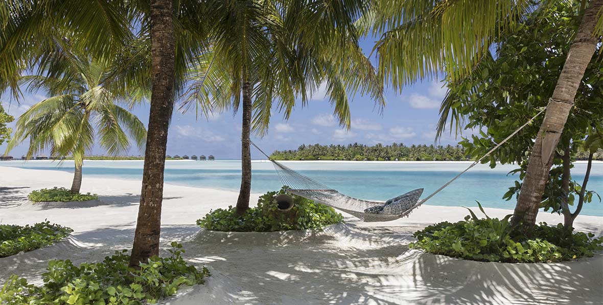 Naladhu Private Island Maldives - arenatours.com