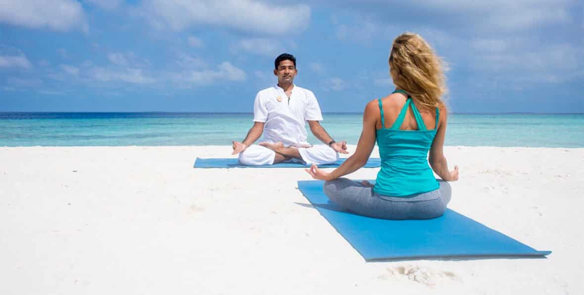 Finolhu Maldives Yoga Lesson - arenatours.com