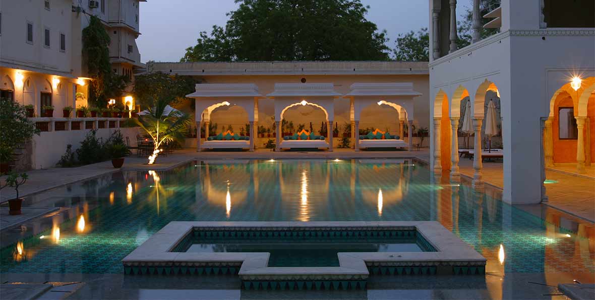 Samode Haveli Jaipur - arenatours.com