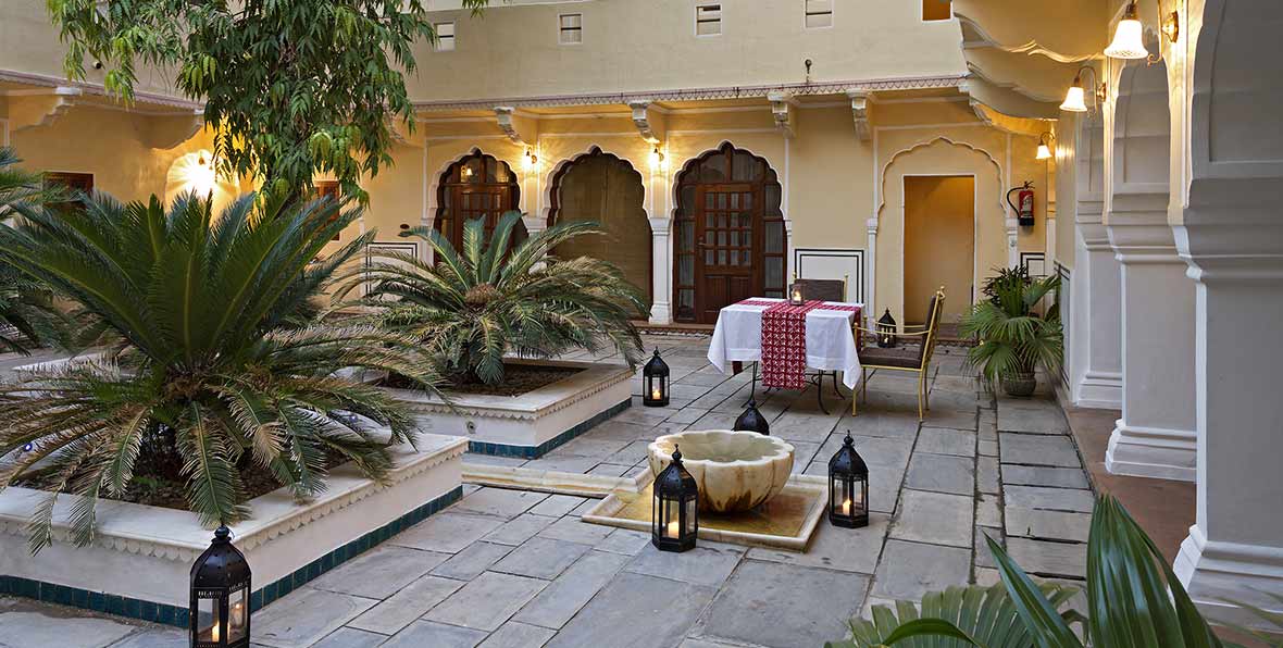 Samode Haveli Jaipur - arenatours.com