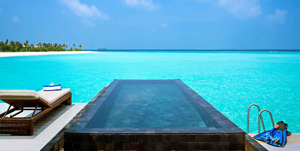 Movenpick Resort Madives Overwater Pool Villa Ocean - arenatours.com