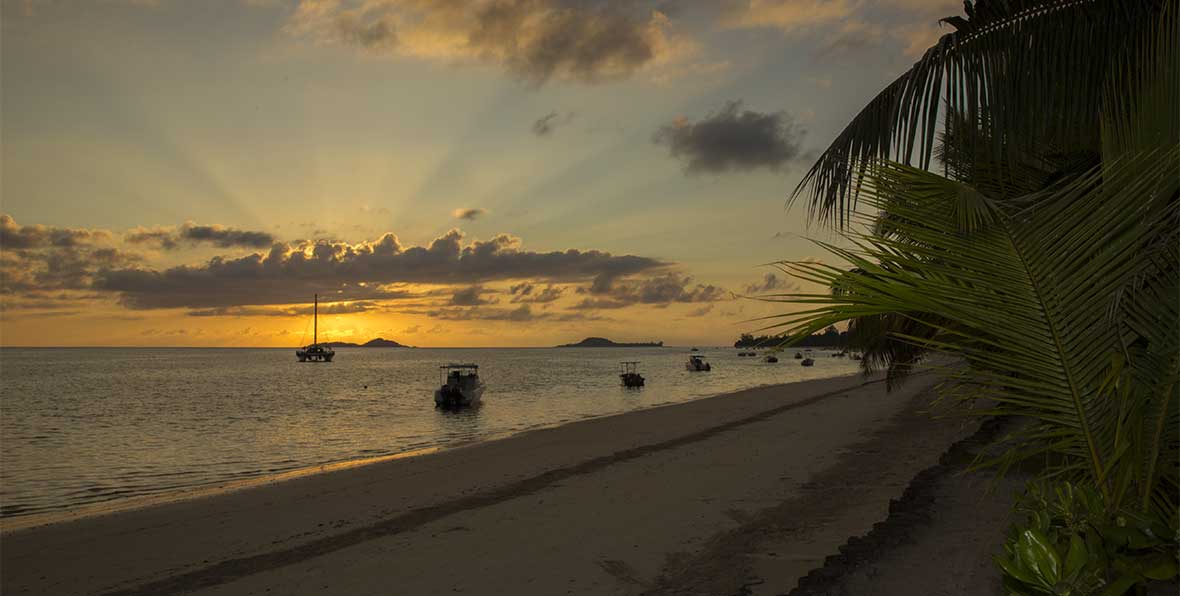 Indian Ocean Lodge Seychelles Resort - arenatours.com