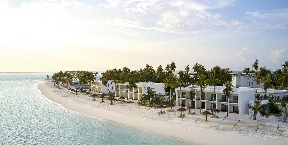 la plya y las villas de Riu Atoll Maldives