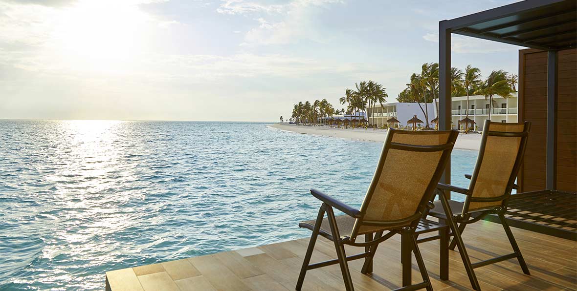 Hotel Riu Atoll Maldivas Overwater Junior Suite - arenatours.com