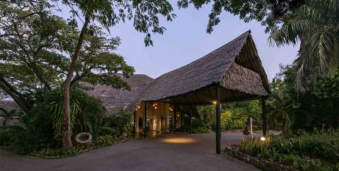 Diamonds Leisure Beach Golf Resort Diani - arenastours.com -