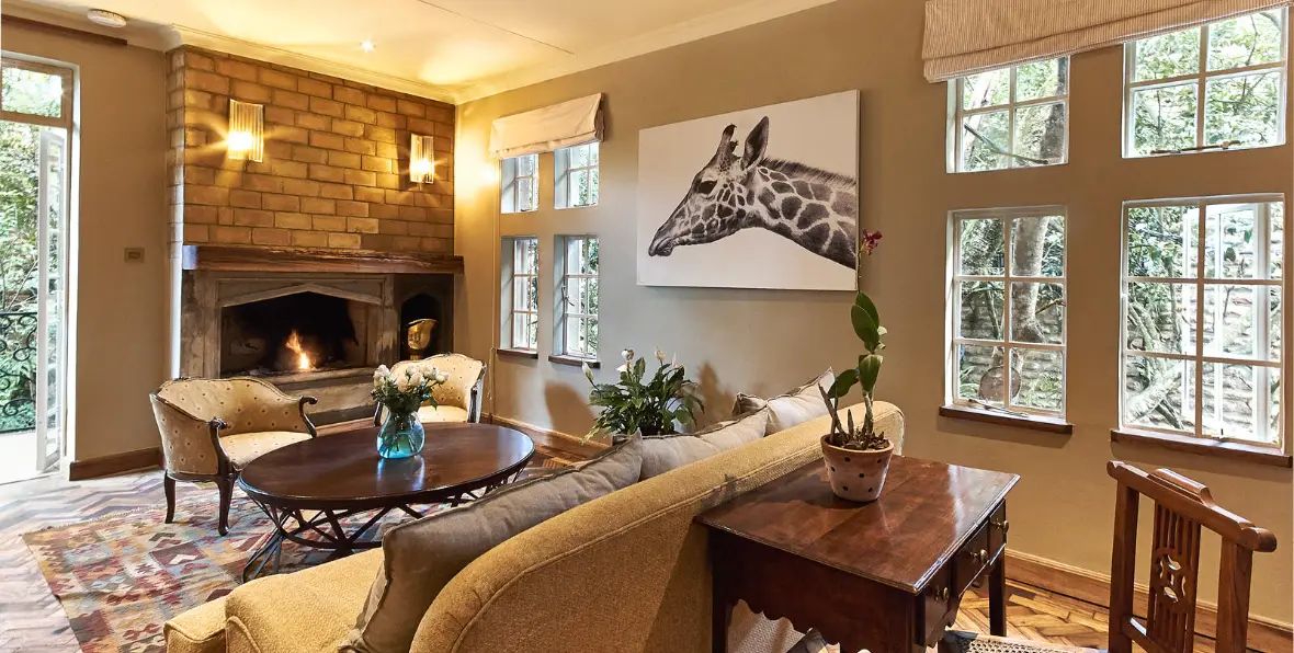 Giraffe Manor - arenatours.com -