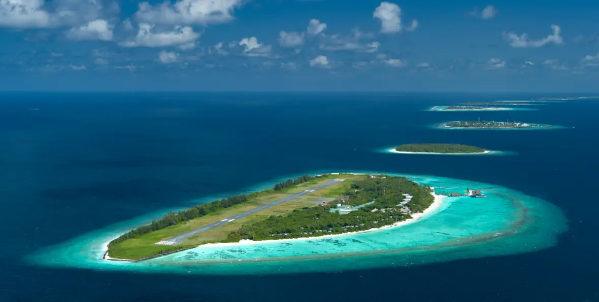 Ifuru Island - arenatours.com -