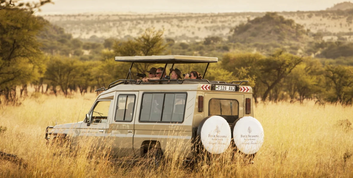 Four Seasons Safari - arenatours.com -