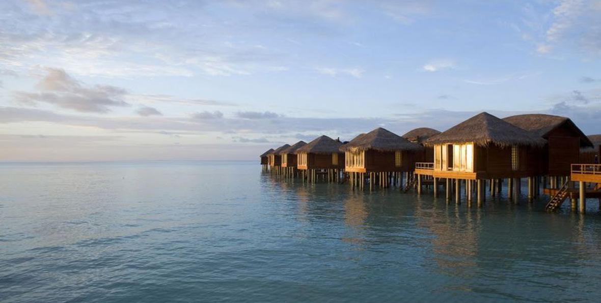 Anantara Dhigu Sup - arenatours.com