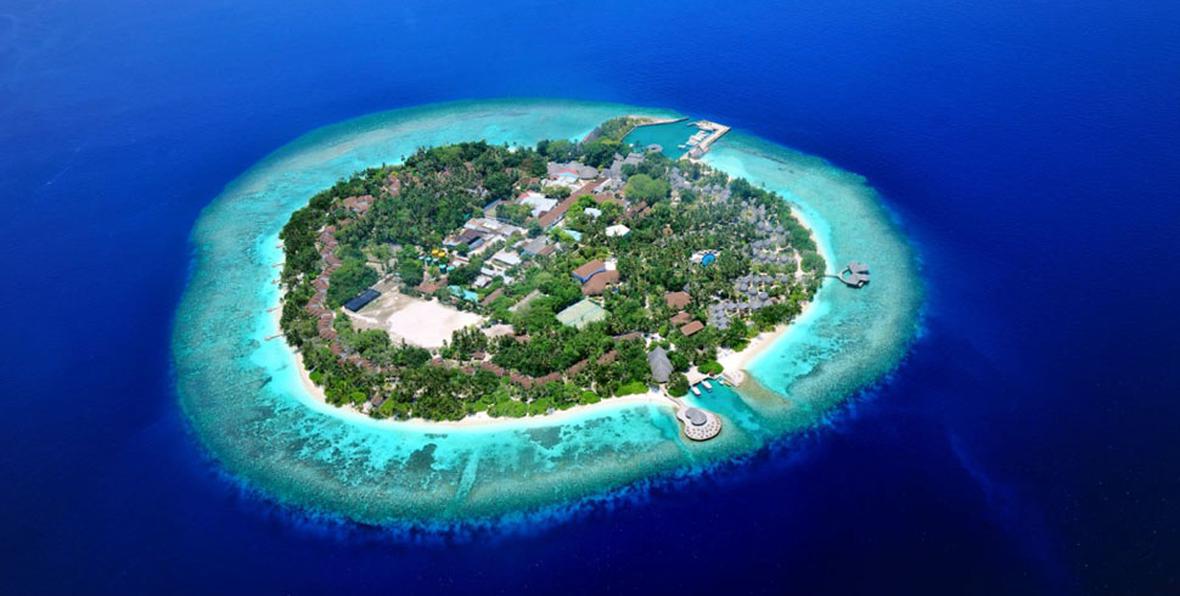 Bandos Island Resort - arenatours.com