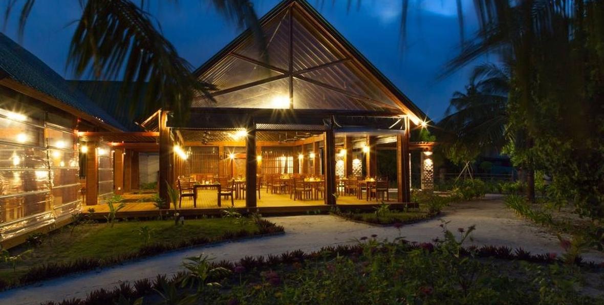 Furaveri Island Resort Spa - arenatours.com