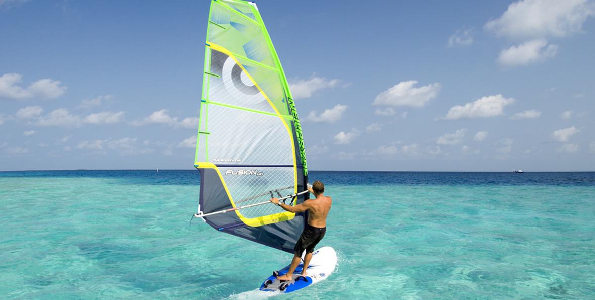 wind surf en Velassaru Maldives